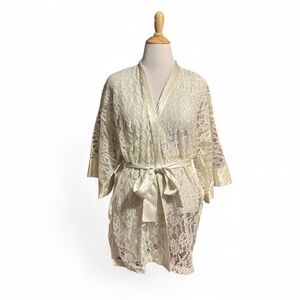 VTG Victoria Secret Gold Label OS Sheer Lace Mini Robe Ivory Satin Floral Kimono